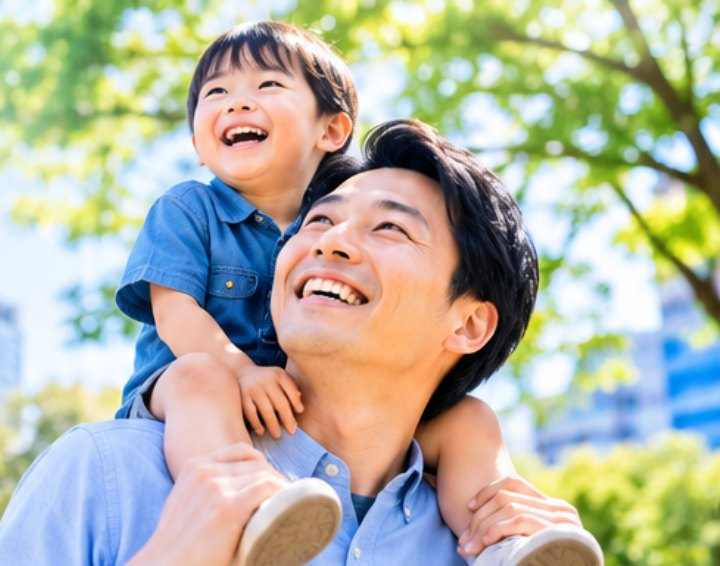 子どもを肩車する父親